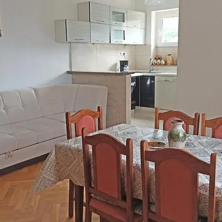 House * ספליט