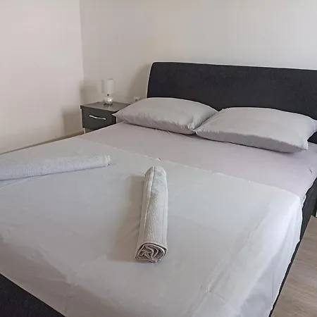 House ספליט