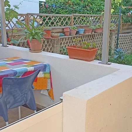 דירה House *