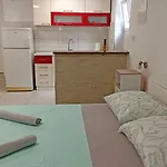 דירה House
