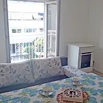 House דירה