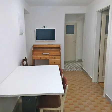 House Apartment Split