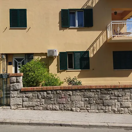 Apartment House *