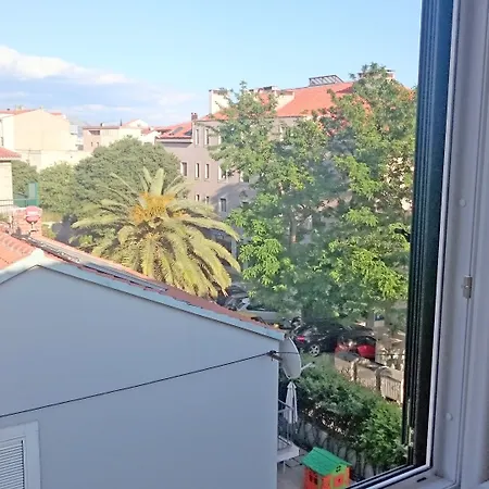 Apartment House